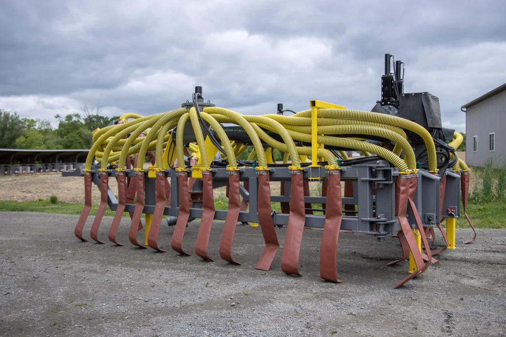 Hoover Ag 50 foot dribble bar – front view with distribution hoses