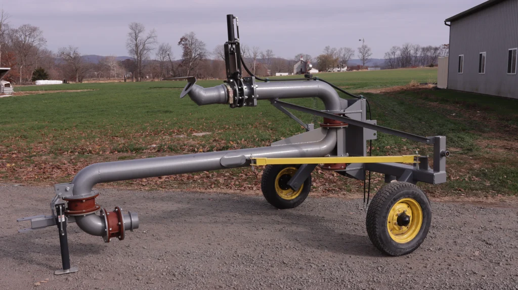 Hoover Ag surface applicator – side view with discharge pipe and transport wheels